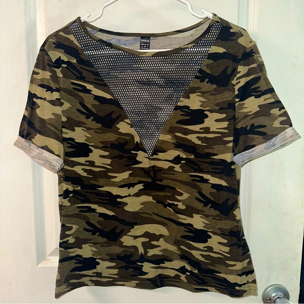 Camo Green and Brown Cuffed Sleeve T-Shirt w/Mesh